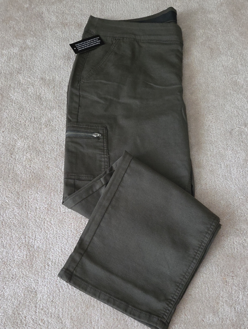 Straight Leg Women's Pants in Olive Green